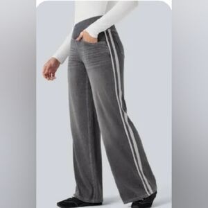 HALARA Gray Wide-Leg Joggers with White Stripes